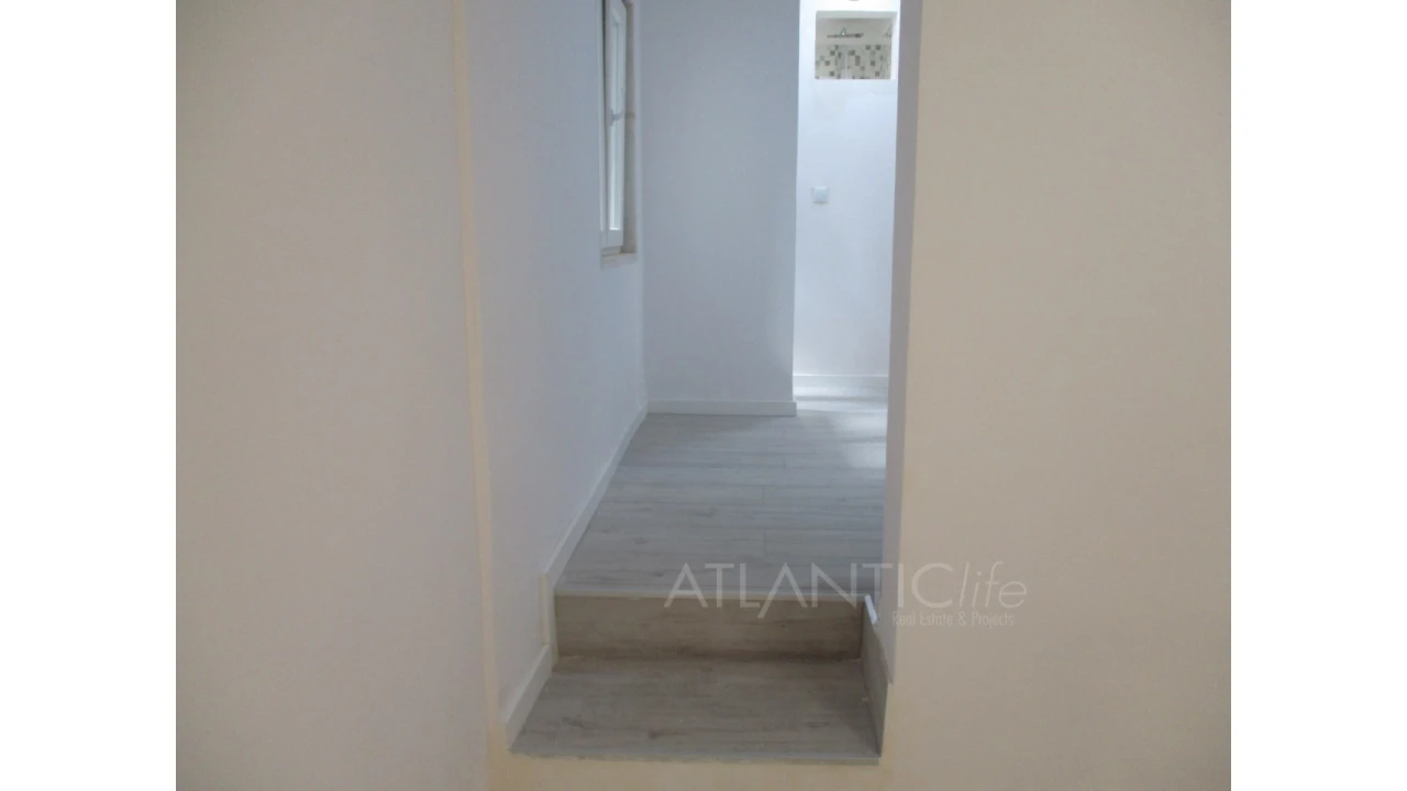 Moradia T9 para Venda em Ajuda Foto 7