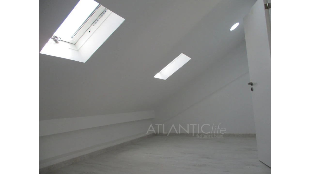 Moradia T9 para Venda em Ajuda Foto 15