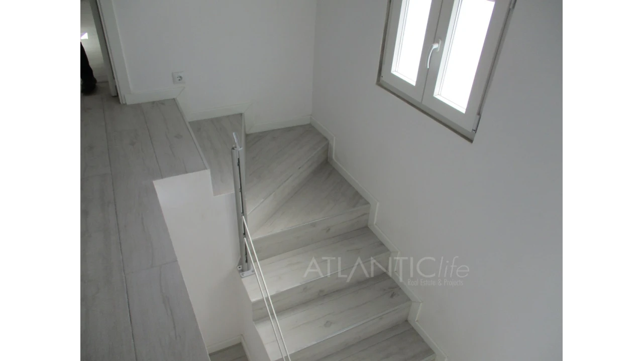 Moradia T9 para Venda em Ajuda Foto 16