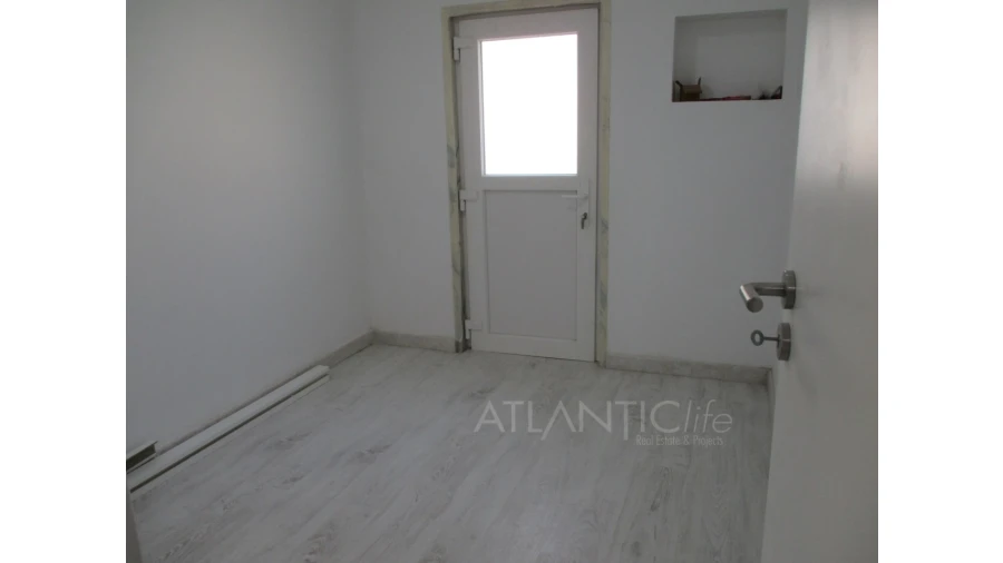 Moradia T9 para Venda em Ajuda Foto 9