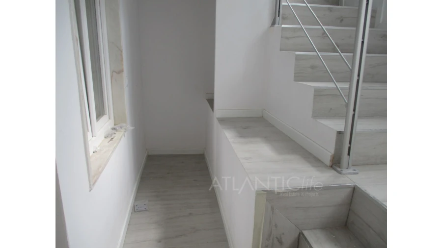 Moradia T9 para Venda em Ajuda Foto 14