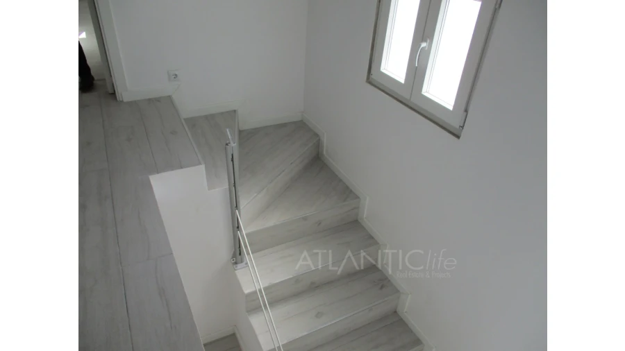 Moradia T9 para Venda em Ajuda Foto 16