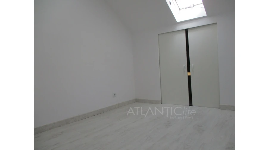 Moradia T9 para Venda em Ajuda Foto 17