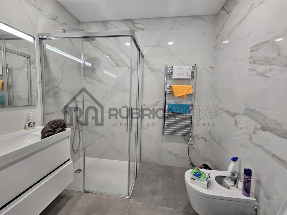 Apartamento T2 para Venda em Quarteira Foto 24