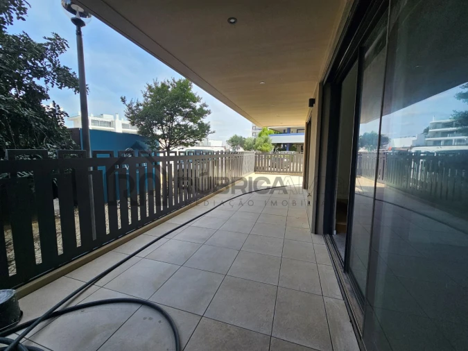 Apartamento T2 para Venda em Quarteira Foto 19
