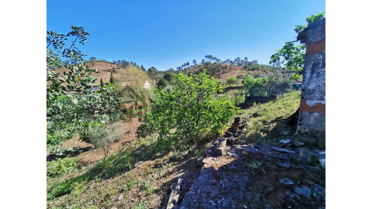 Quinta T3 para Venda em Salir Foto 12