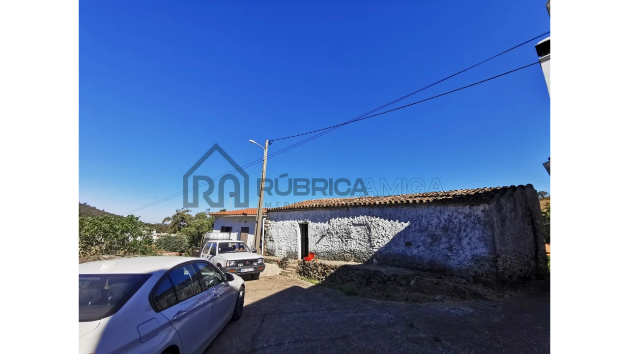 Quinta T3 para Venda em Salir Foto 28