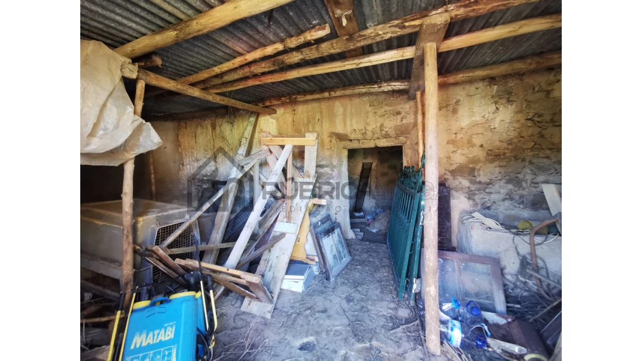 Quinta T3 para Venda em Salir Foto 30