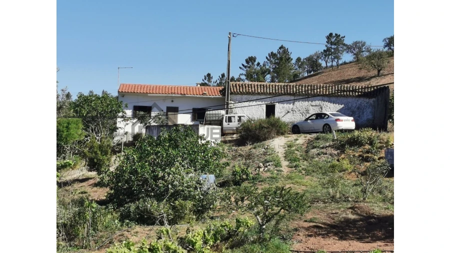 Quinta T3 para Venda em Salir Foto 1