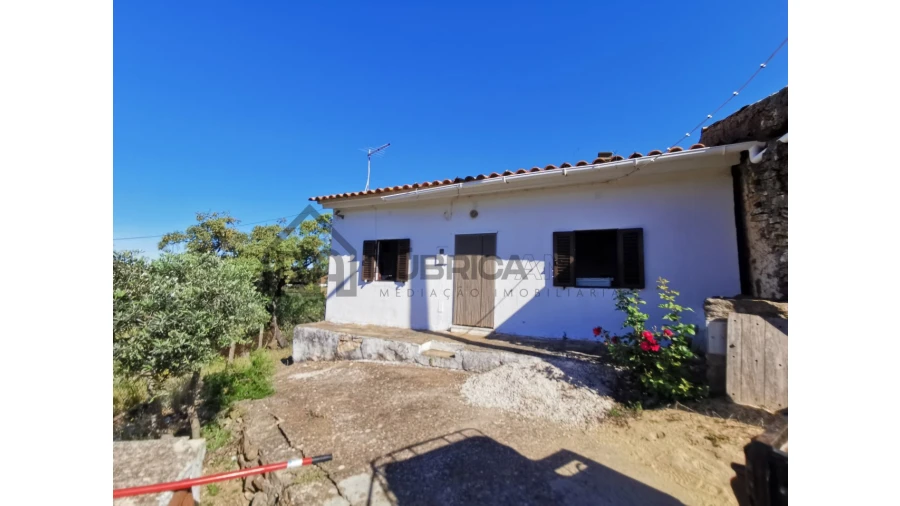 Quinta T3 para Venda em Salir Foto 6