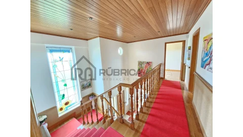 Moradia T3 para Venda em Santa Barbara de Nexe