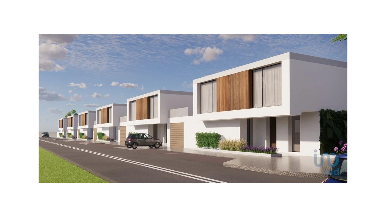 Moradia T3 para Venda em Silveira Foto 1