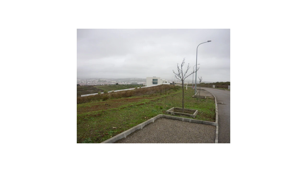 Terreno para Venda em Samora Correia Foto 1