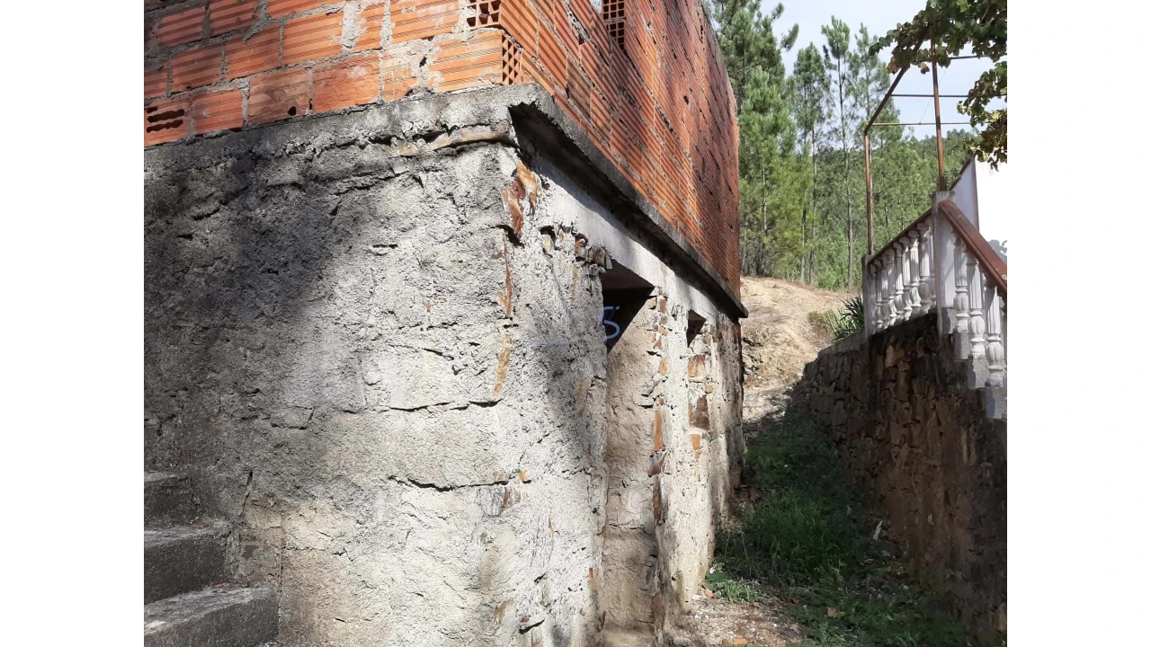 Moradia T2 para Venda em Cernache do Bonjardim, Nesperal e Palhais Foto 18