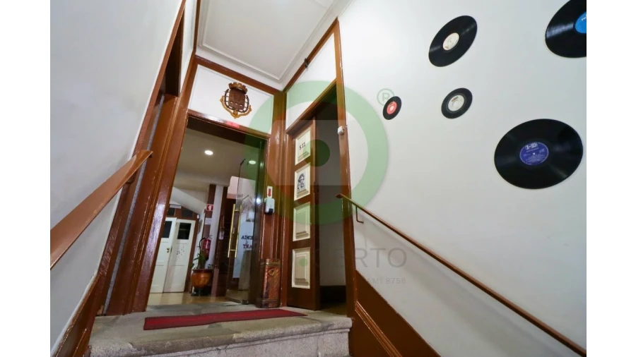 Prédio para Venda em Santa Maria Maior Foto 5