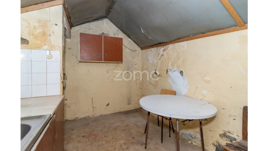 Moradia T2 para Venda em Lavos Foto 25