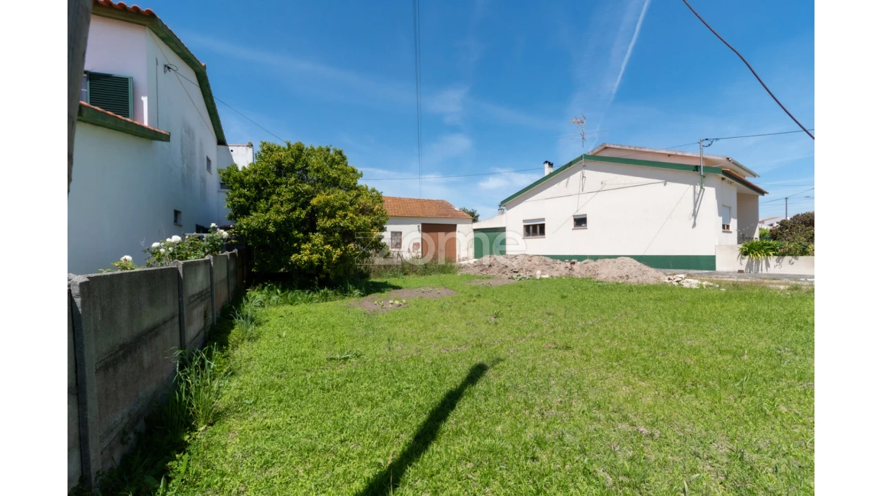 Moradia T2 para Venda em Lavos Foto 3