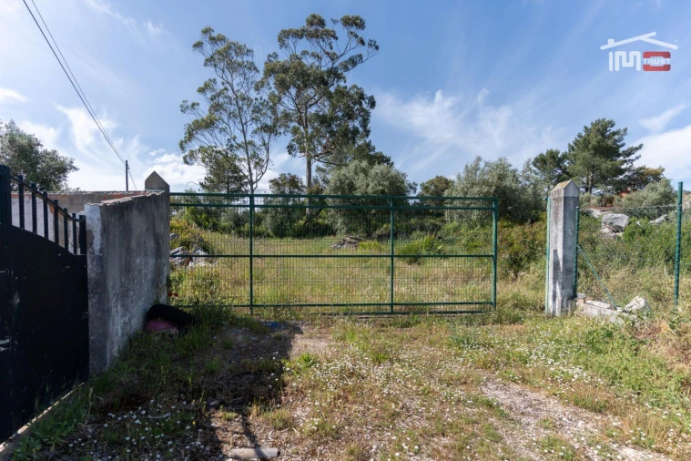 Terreno para Venda em Mira de Aire Foto 1