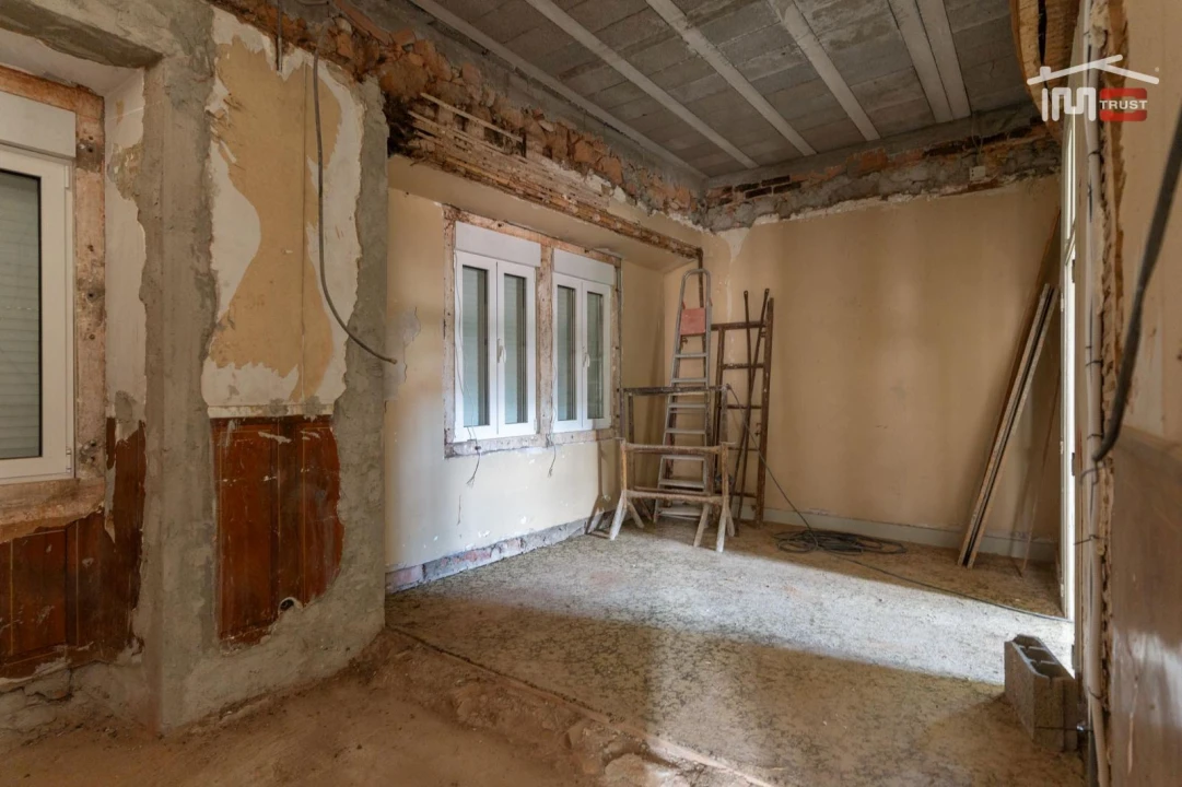 Moradia T4 para Venda em Mira de Aire Foto 11