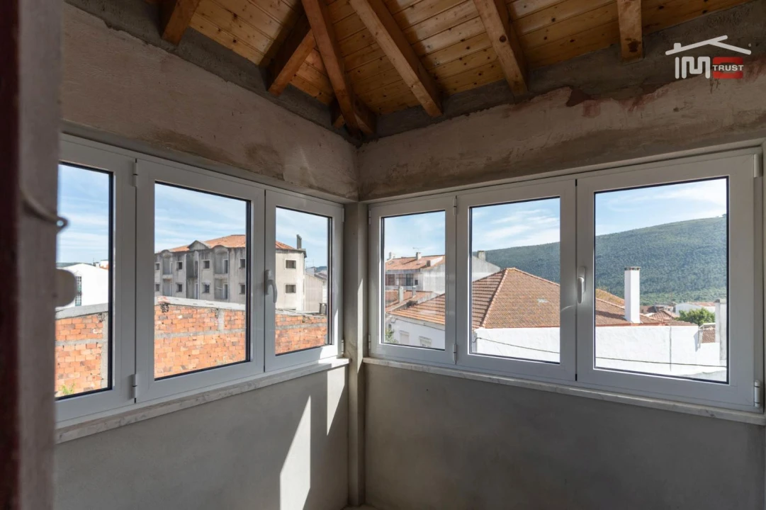 Moradia T4 para Venda em Mira de Aire Foto 22