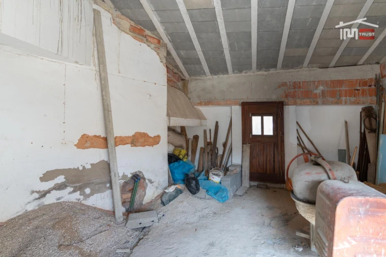 Moradia T4 para Venda em Mira de Aire Foto 3