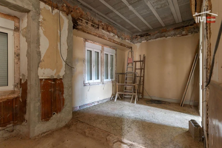 Moradia T4 para Venda em Mira de Aire Foto 11