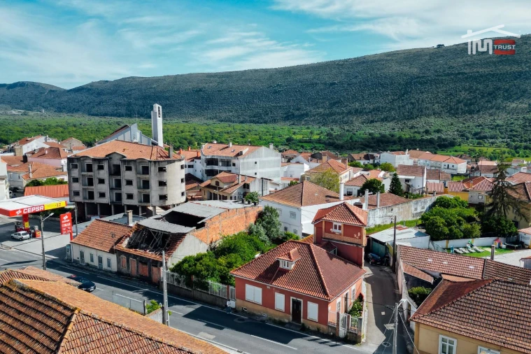 Moradia T4 para Venda em Mira de Aire Foto 35