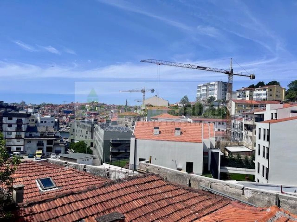 Moradia T2 para Venda em Arcozelo Foto 25