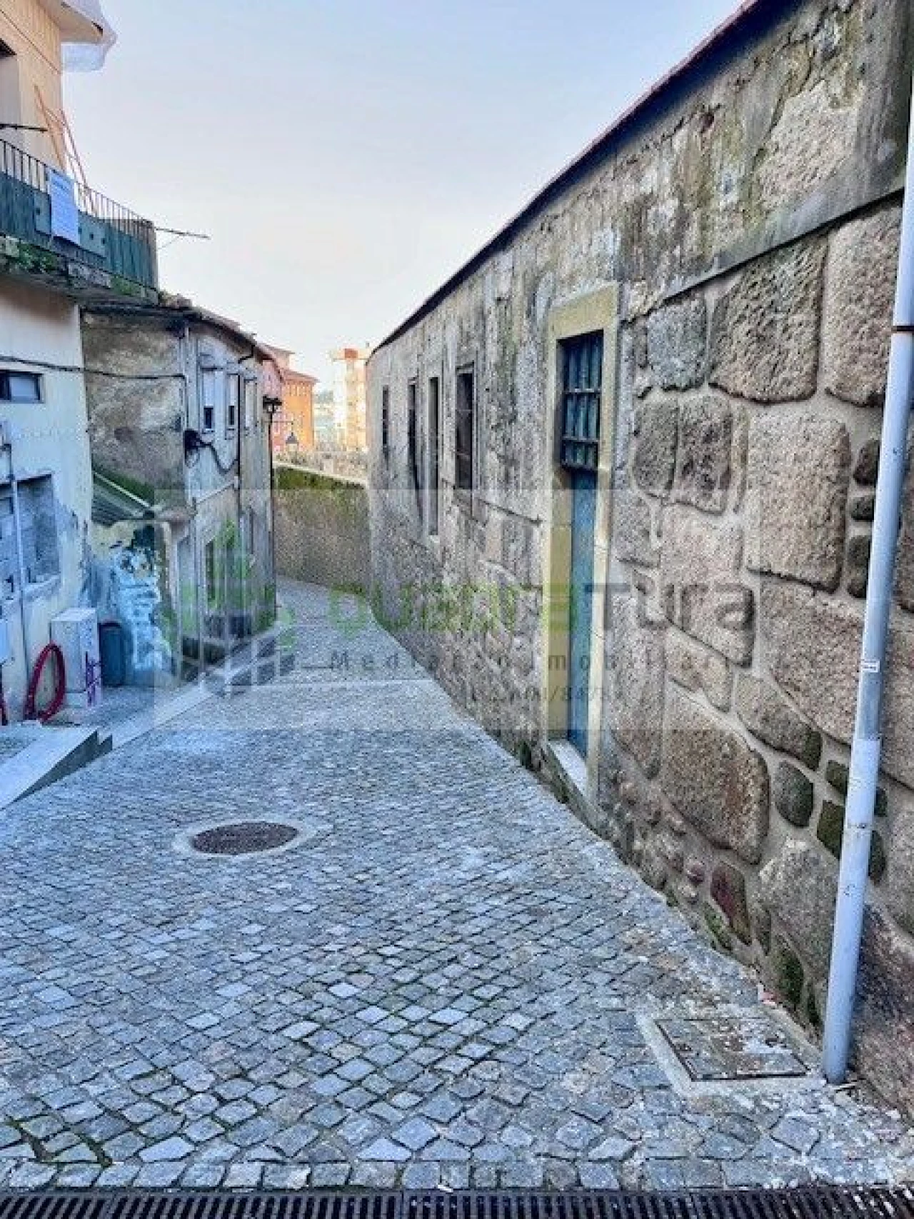 Moradia T2 para Venda em Arcozelo Foto 28