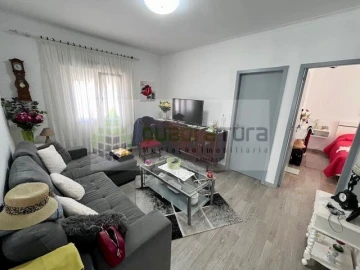Moradia T2 para Venda em Arcozelo