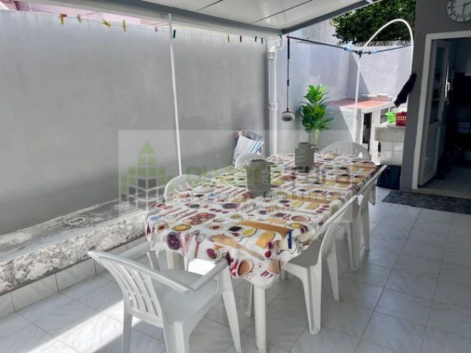 Moradia T2 para Venda em Arcozelo Foto 6