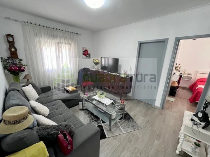 Moradia T2 para Venda em Arcozelo Foto 11