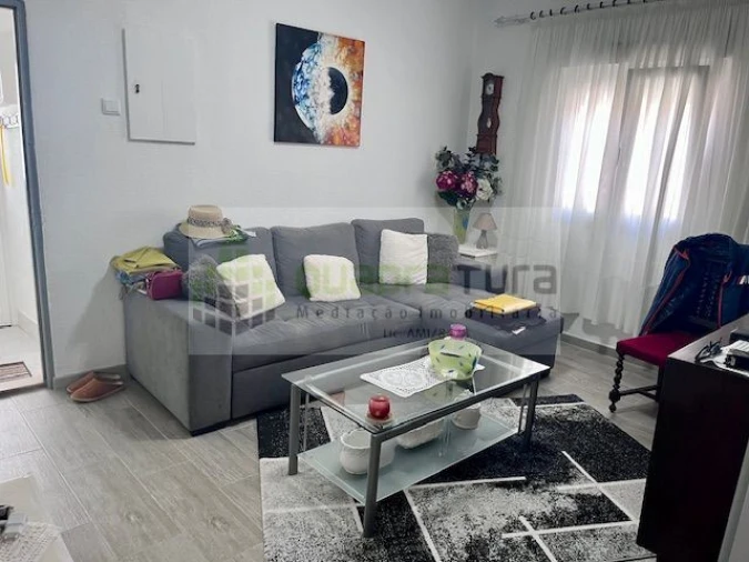 Moradia T2 para Venda em Arcozelo Foto 12