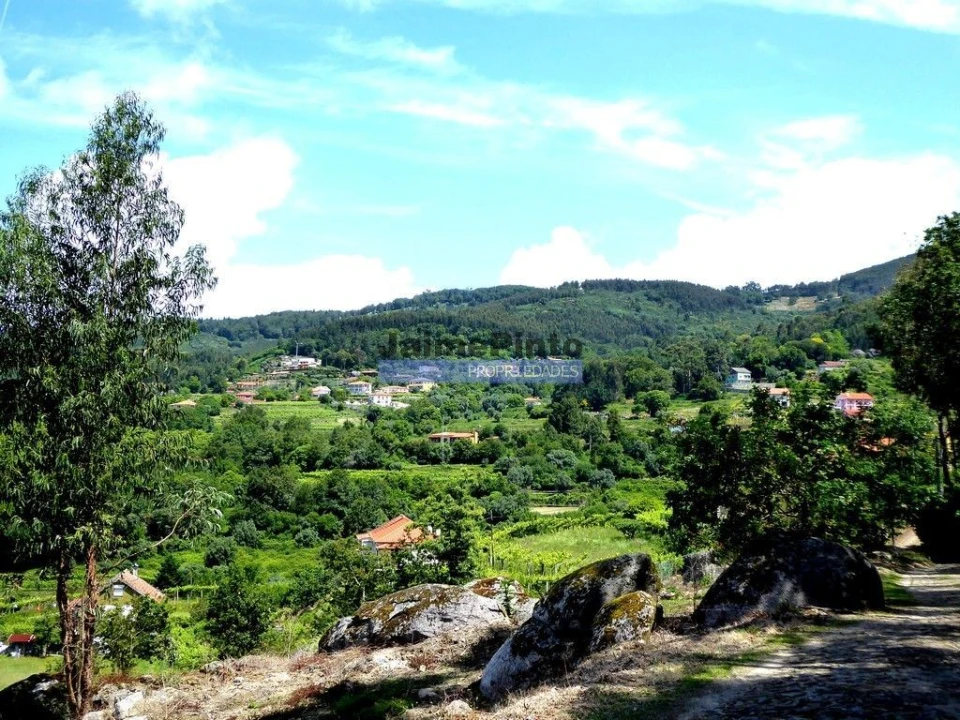 Terreno para Venda em Calheiros Foto 2