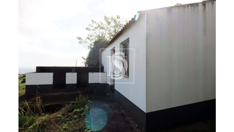 Moradia T2 para Venda em Povoação Foto 14