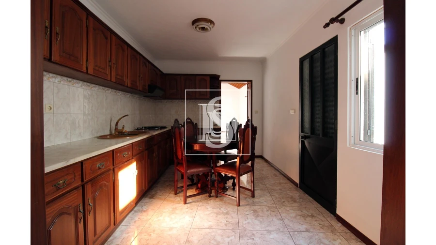 Moradia T2 para Venda em Povoação Foto 5