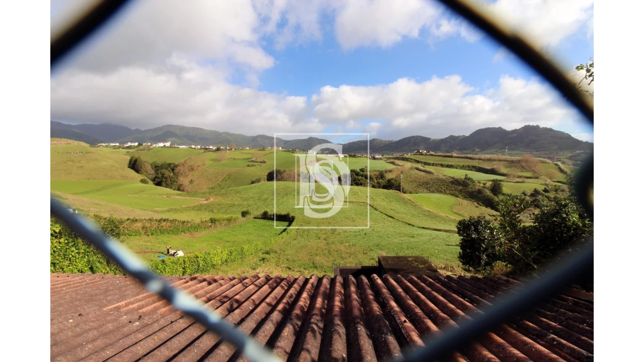 Moradia T2 para Venda em Povoação Foto 12