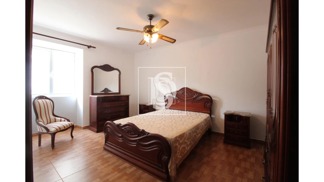 Moradia T2 para Venda em Povoação Foto 3