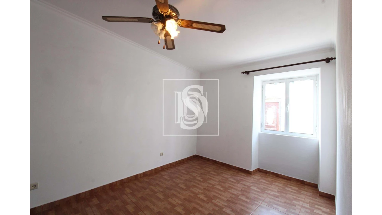 Moradia T2 para Venda em Povoação Foto 4