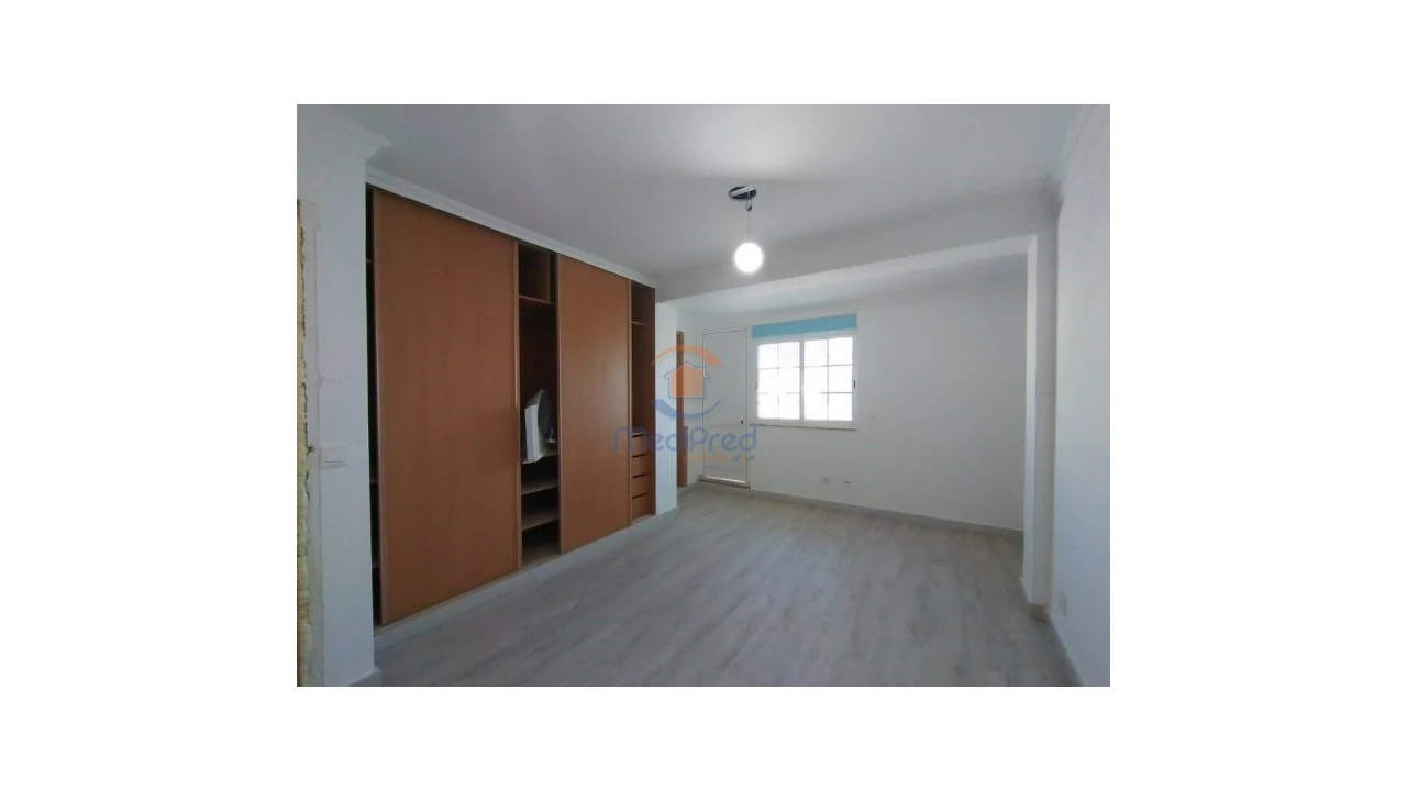 Moradia T3 para Venda em Carcavelos e Parede Foto 16