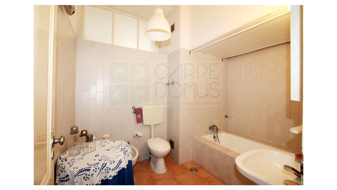 Moradia T6 para Venda em Carcavelos e Parede Foto 19
