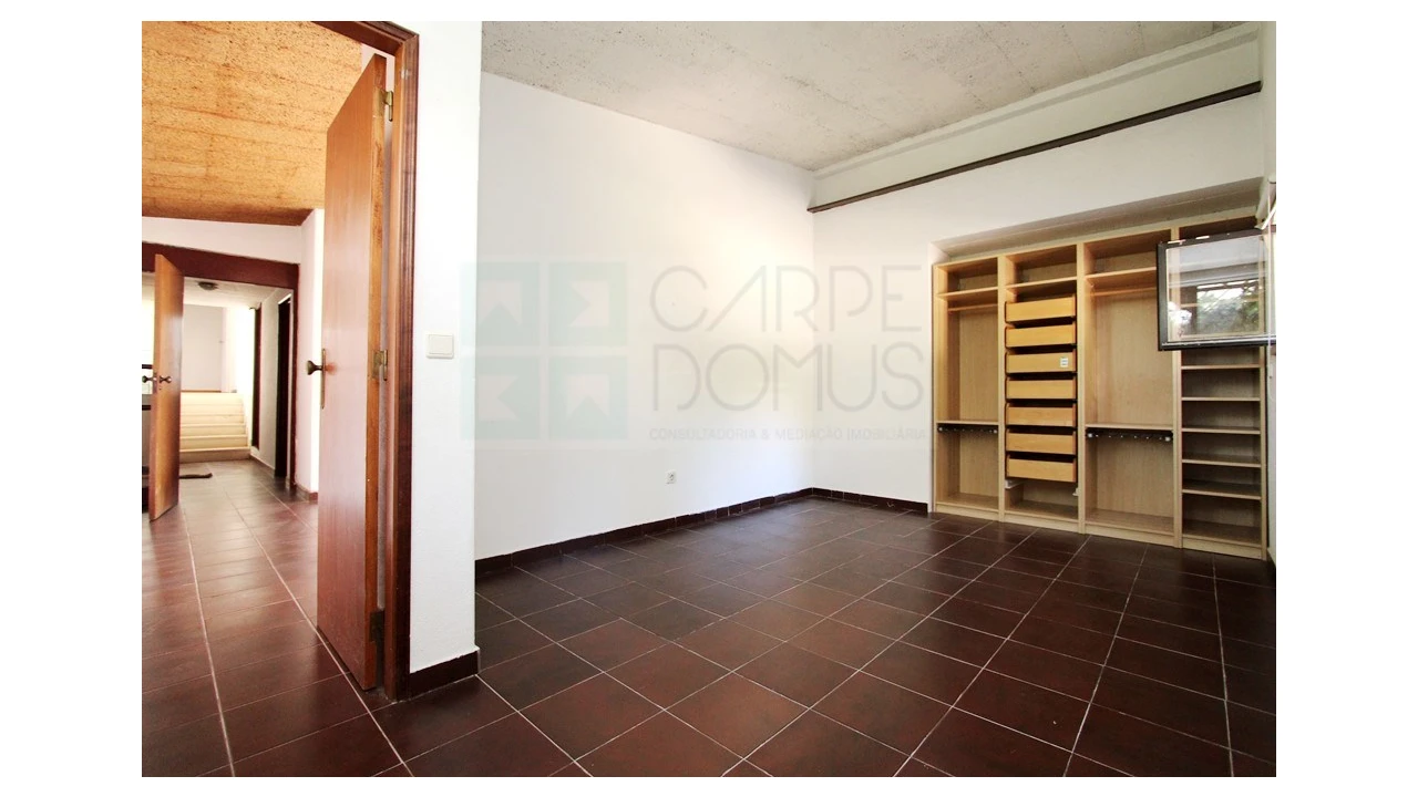 Moradia T6 para Venda em Carcavelos e Parede Foto 53