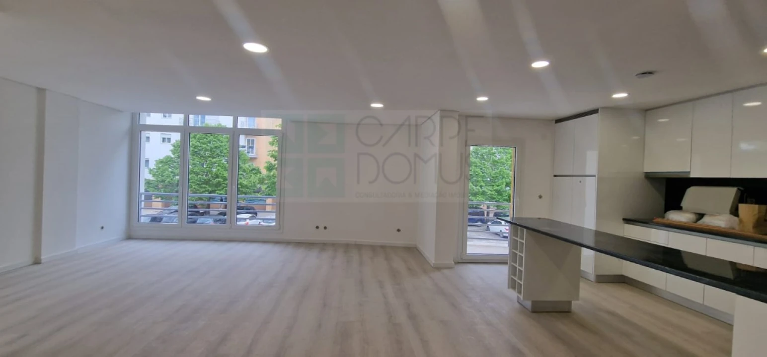 Apartamento T3 para Venda em Vialonga Foto 54