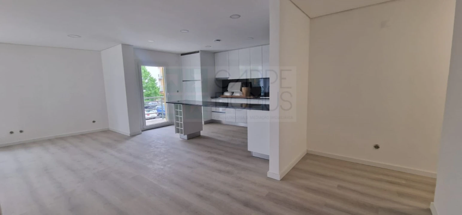Apartamento T3 para Venda em Vialonga Foto 60
