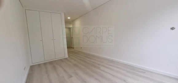 Apartamento T3 para Venda em Vialonga