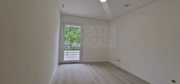 Apartamento T3 para Venda em Vialonga