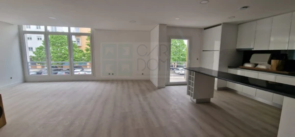 Apartamento T3 para Venda em Vialonga