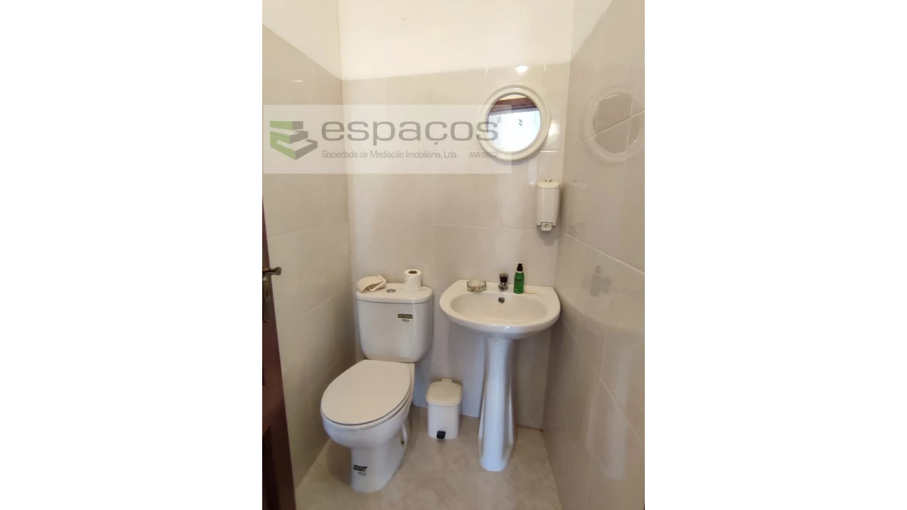 Moradia T4 para Venda em Fratel Foto 19