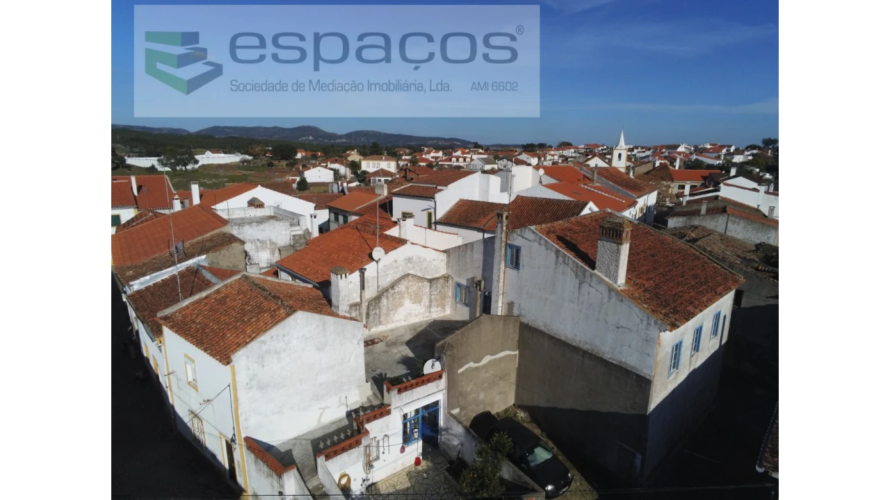 Moradia T4 para Venda em Fratel Foto 24