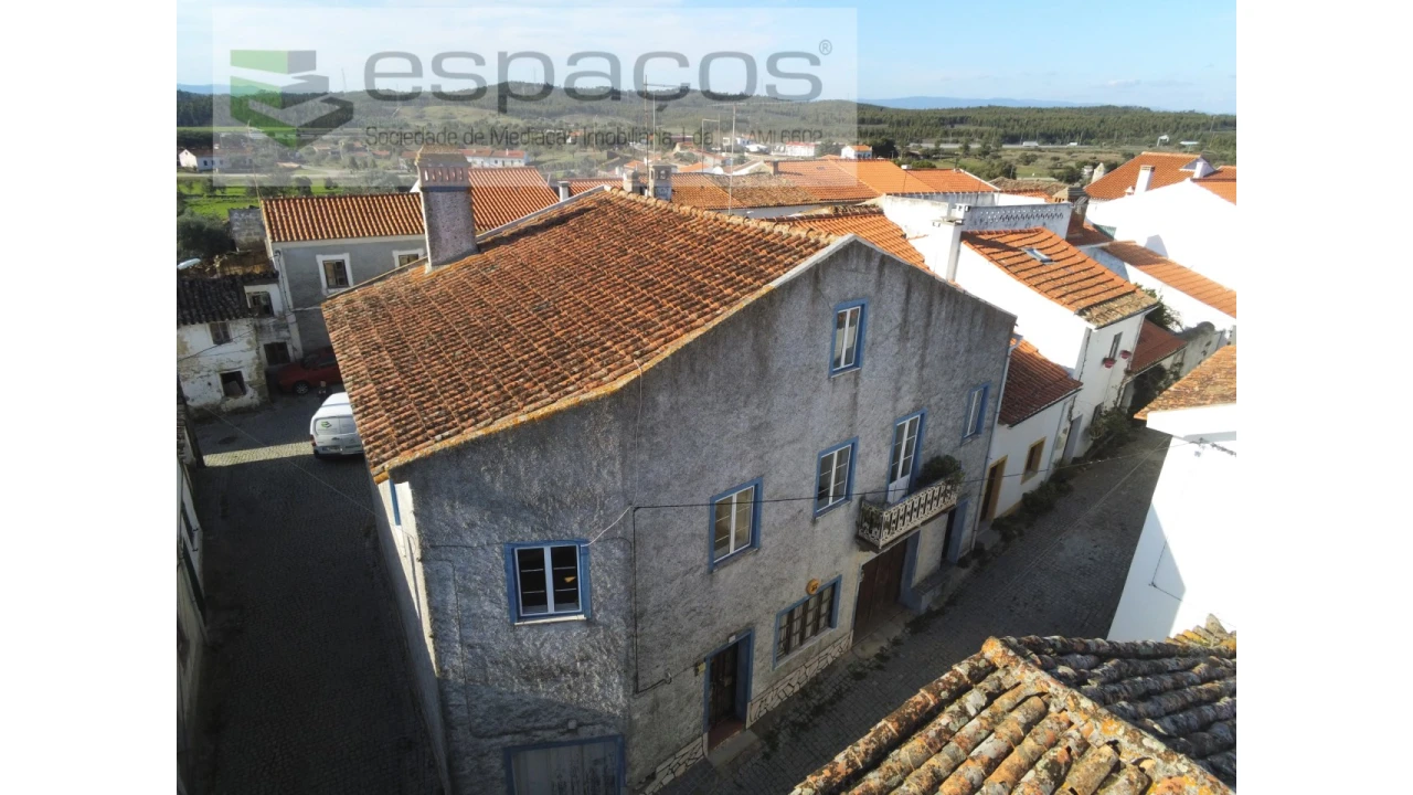 Moradia T4 para Venda em Fratel Foto 1